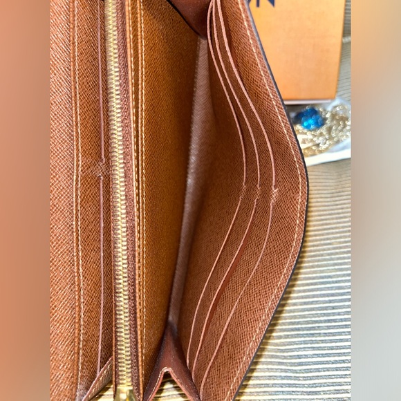 💯Authentic Louis Vuitton Portefeuille Sarah Long Wallet w/Chain inclusion - Picture 15 of 17